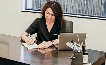 Dr Novikova Female Gynecologist In Cape Town Meet